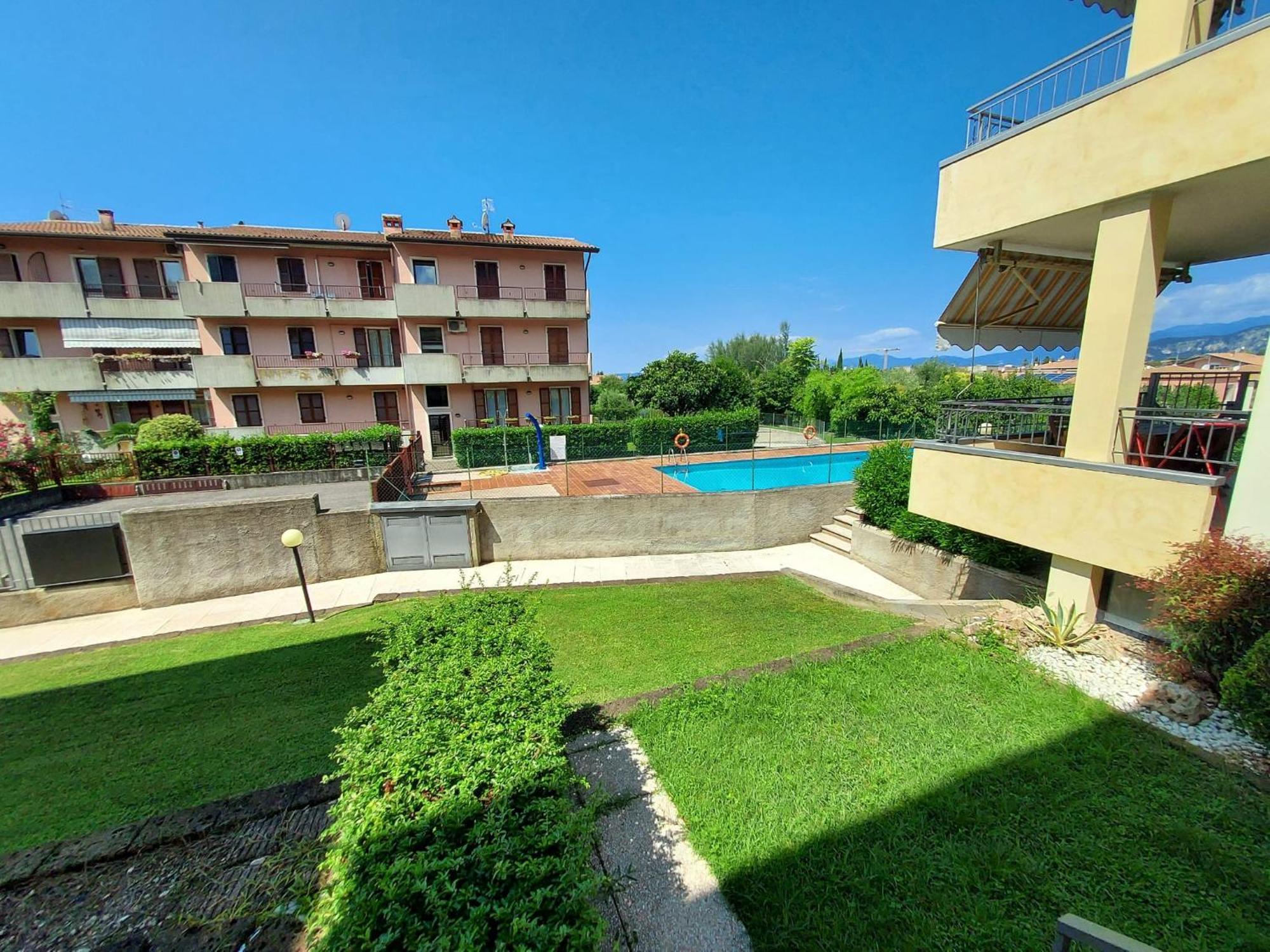 Apartmentsgarda - Residenza Elisabetta 10 Bardolino Exterior photo